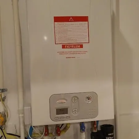 アパート Fsqh Under *