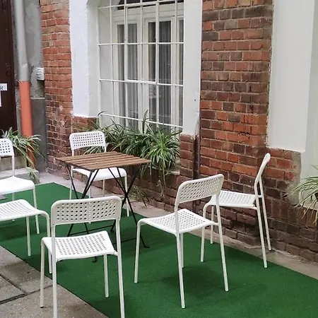 Apartament Fsqh Under