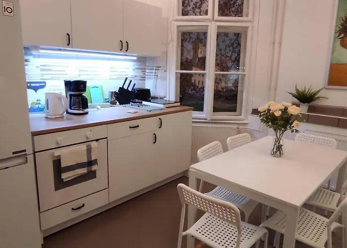 Apartment Fsqh Under